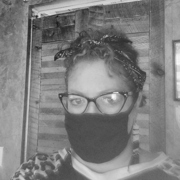 Meet your Posher, Sara - Picture 1 of 1